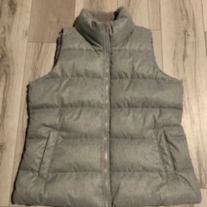 Old Navy Quilted Puffer Vest            Gray Herringbone